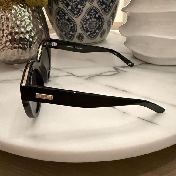 Le Specs AIR HEART SUNNIES main image 6